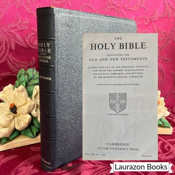 Vintage Bible: The Holy Bible Containing the Old and New Testaments, Cambridge